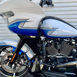 2023.5 - 2025 M8 Touring with Center-Cooled Cylinderheads  **Available June 15th 2025